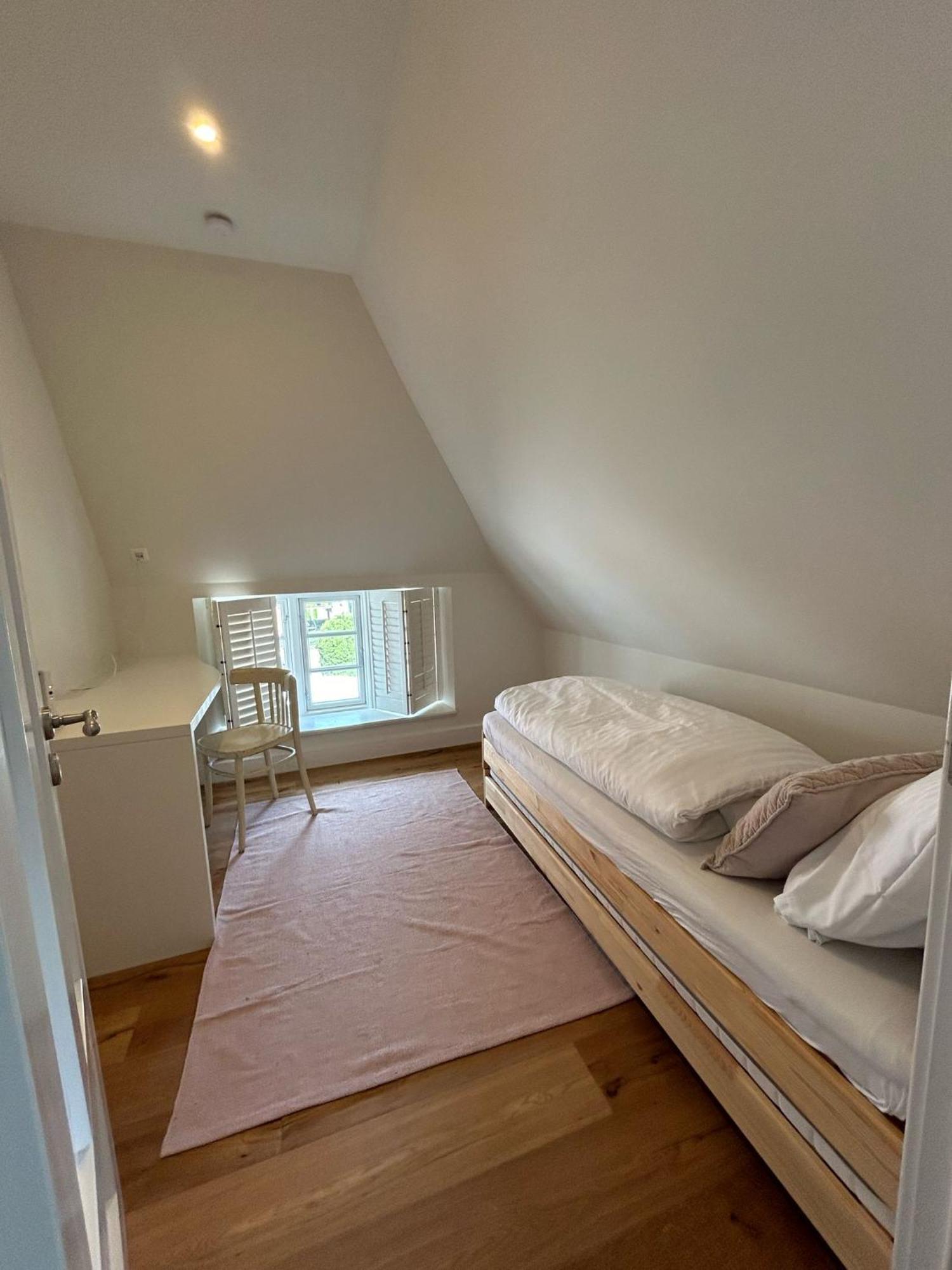 Ferienwohnung Kapitaenshaus Von 1712 - Neu Saniert Nieblum Exterior foto